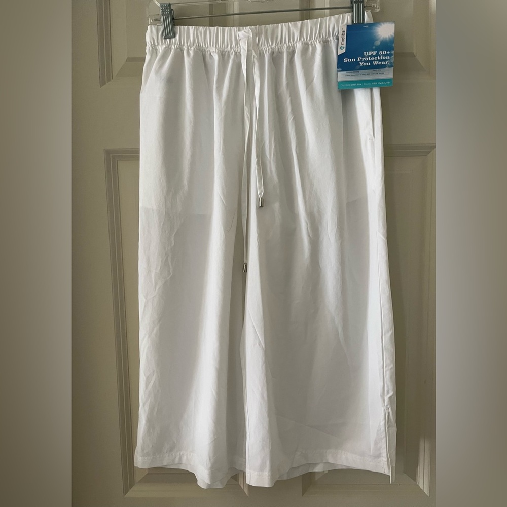 NWT Coolibar Cortona Culotte SPF 50+ white Capri cropped pants, XS lightweight